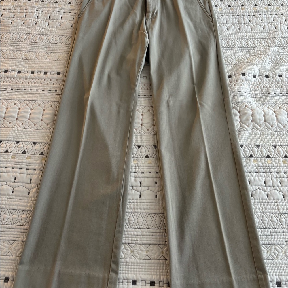 GAP Gray Chinos High-Waisted Tailored Fit (31x32)